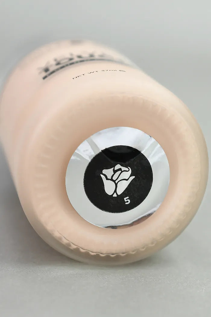 Base Velvet Touch Foundation - Dolce Bella