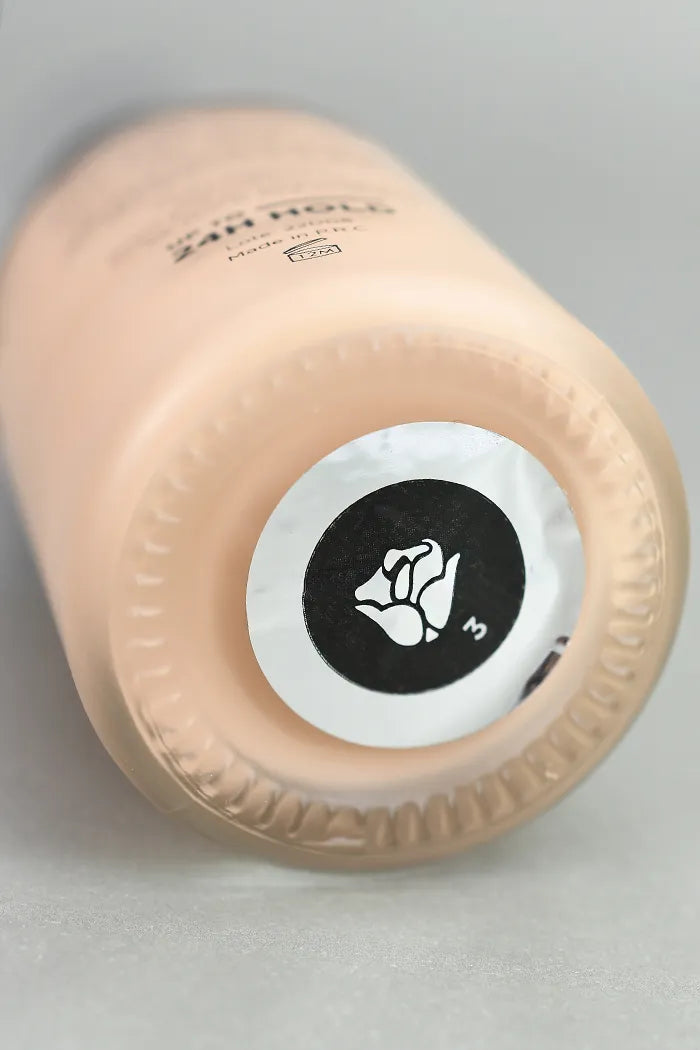 Base Velvet Touch Foundation - Dolce Bella