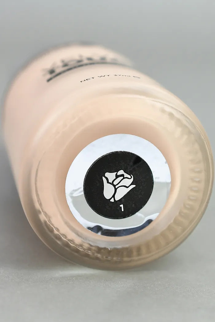 Base Velvet Touch Foundation - Dolce Bella